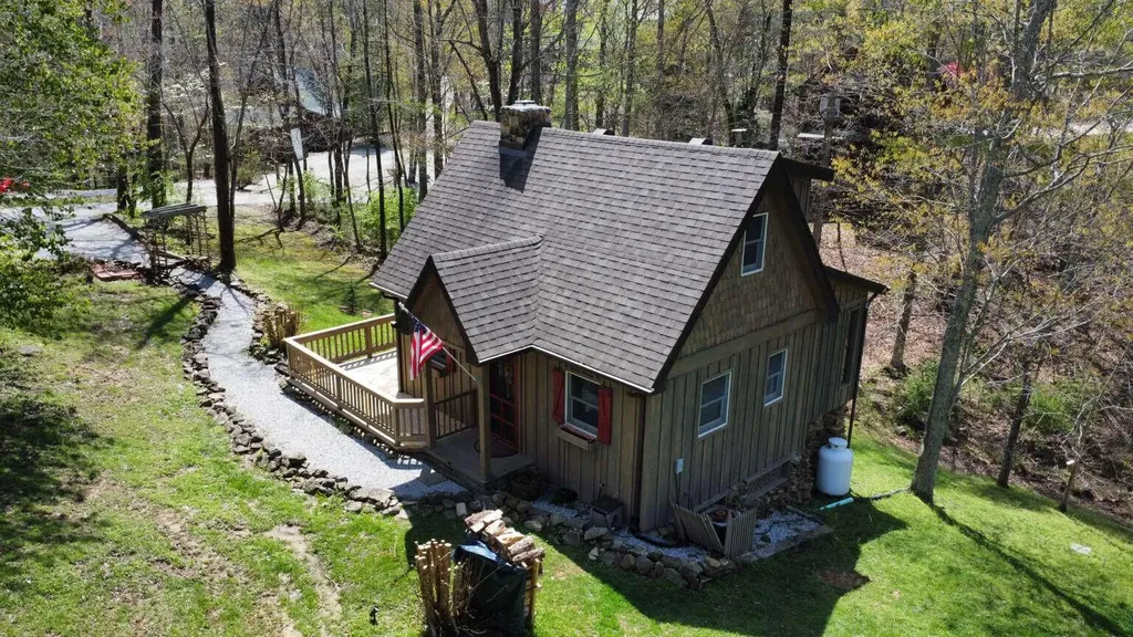 239 Enchanted Forest Way Burnside KY 42519