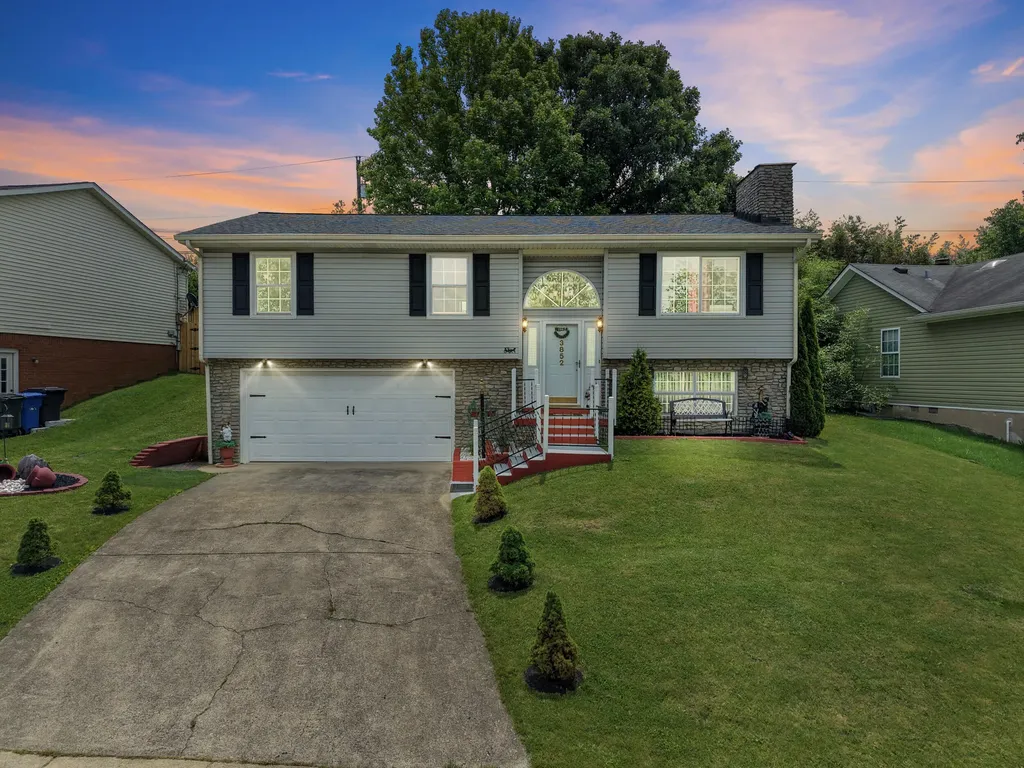 3852 Belleau Wood Drive Lexington KY 40517