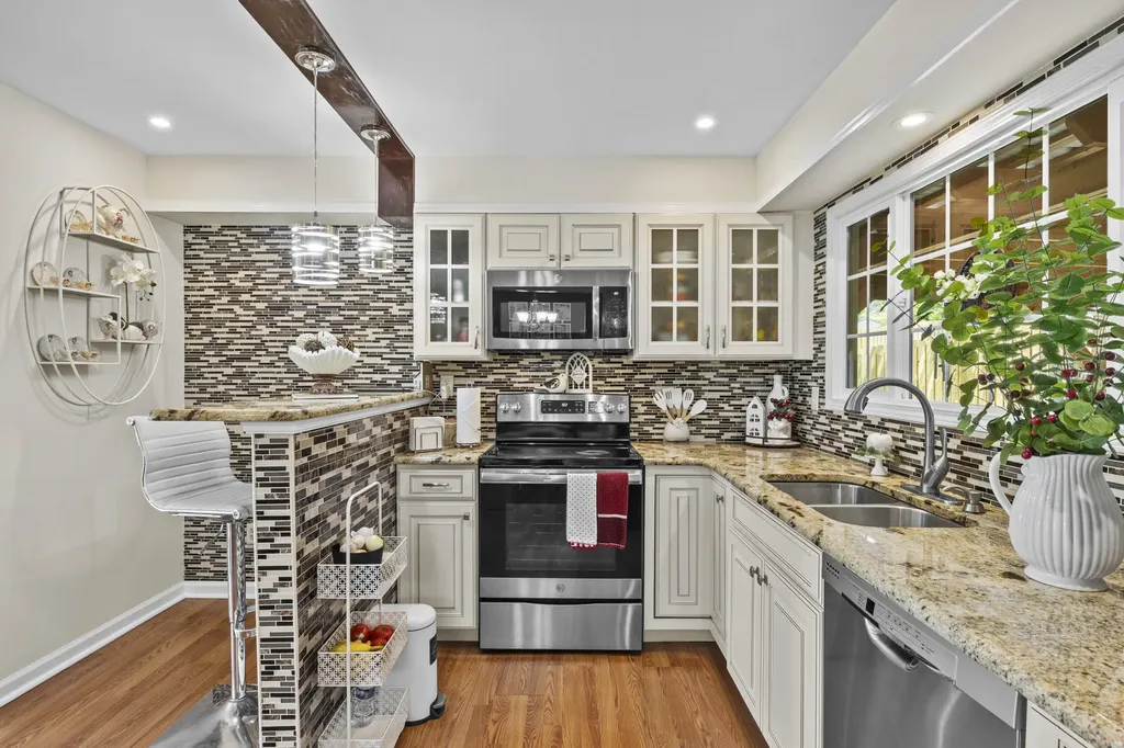 3852 Belleau Wood Drive Lexington KY 40517