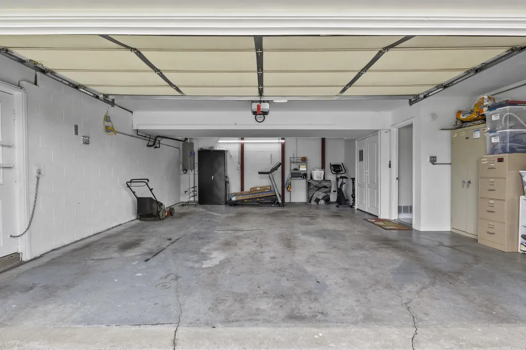 3852 Belleau Wood Drive Lexington KY 40517