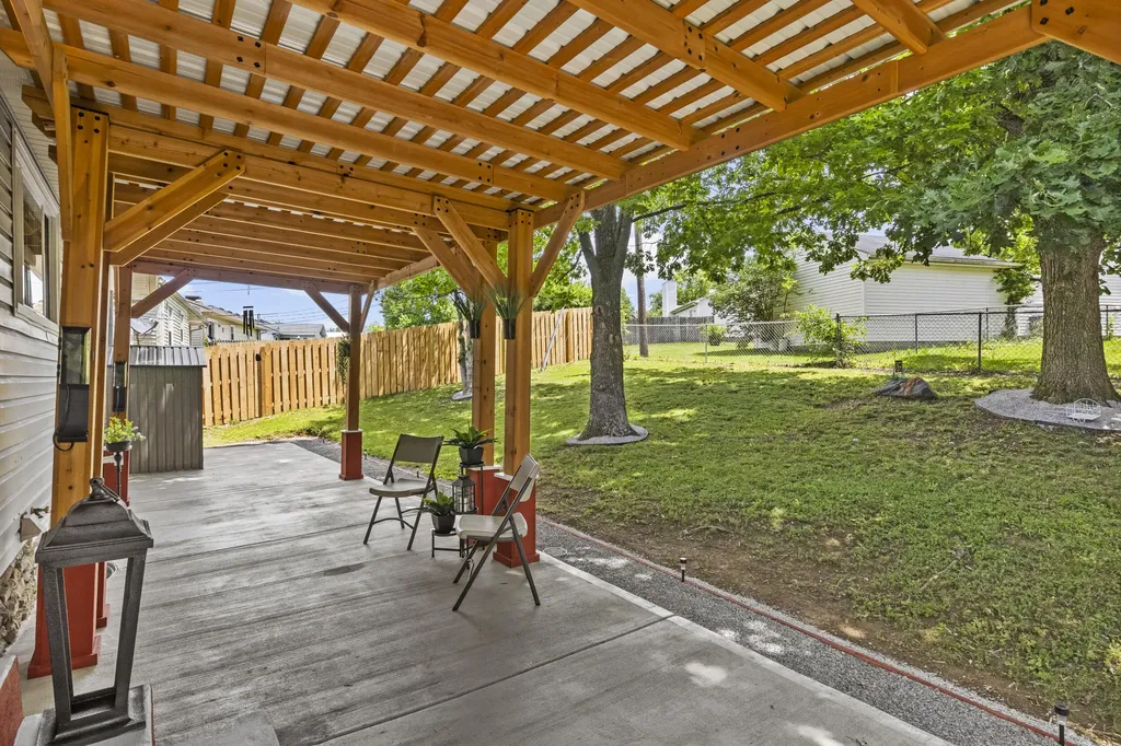 3852 Belleau Wood Drive Lexington KY 40517
