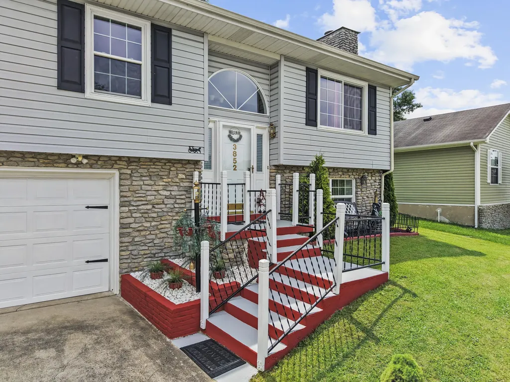 3852 Belleau Wood Drive Lexington KY 40517