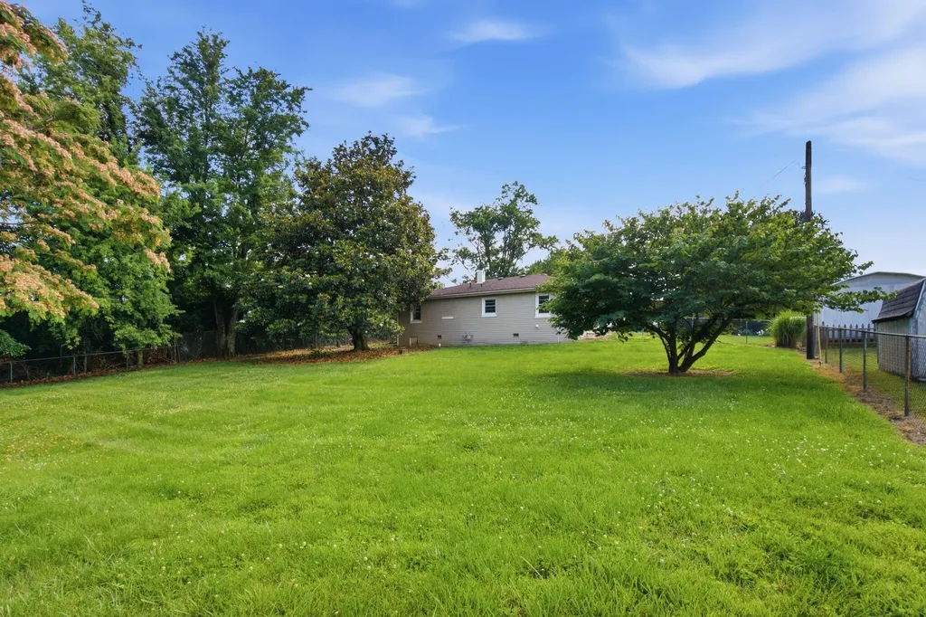 1013 Green Hills Drive Richmond KY 40475