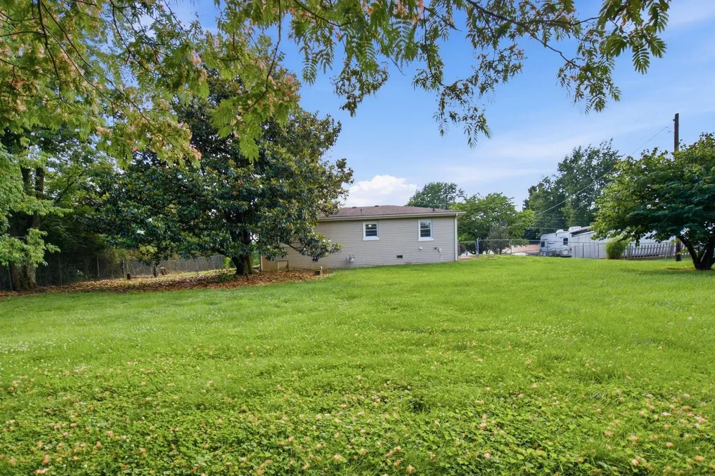 1013 Green Hills Drive Richmond KY 40475