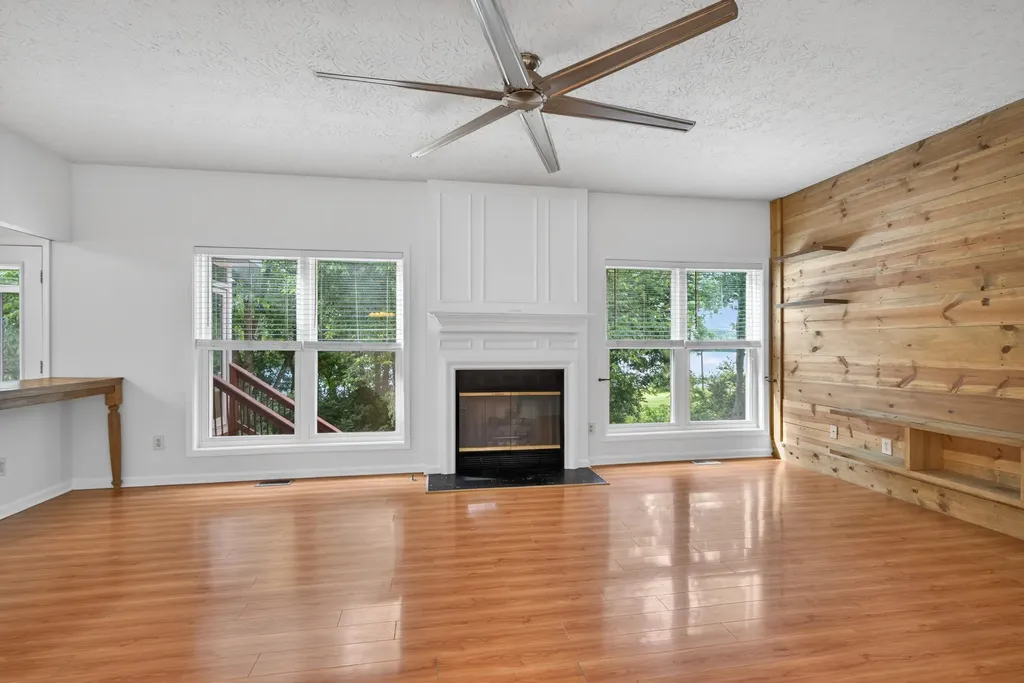 357 Shoreside Drive Lexington KY 40515