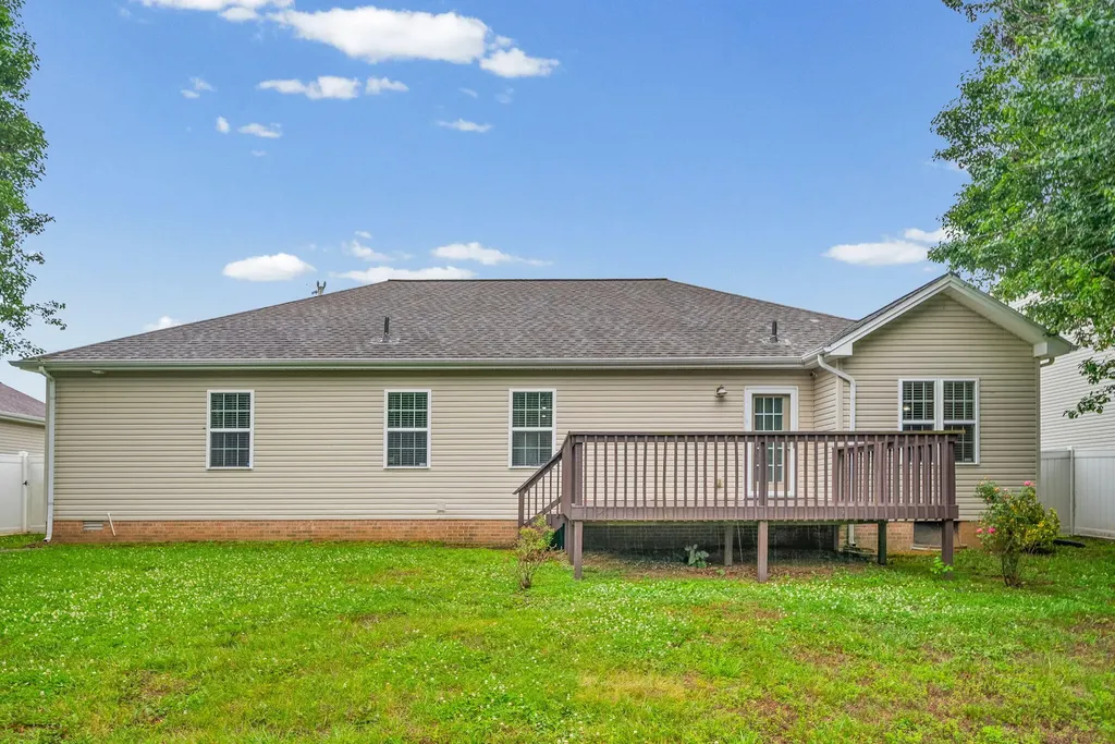 991 Wing Tip Circle Hopkinsville KY 42240