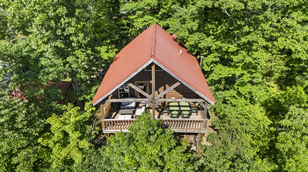 1751 Carabiner Circle Stanton KY 40380
