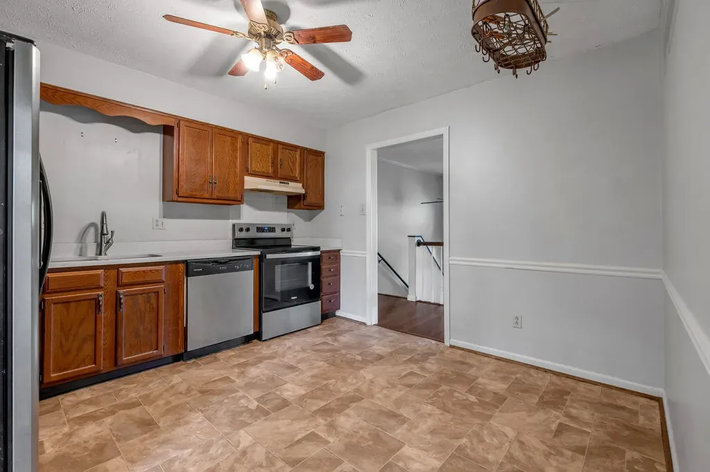 3304 Houndstooth Court Lexington KY 40515