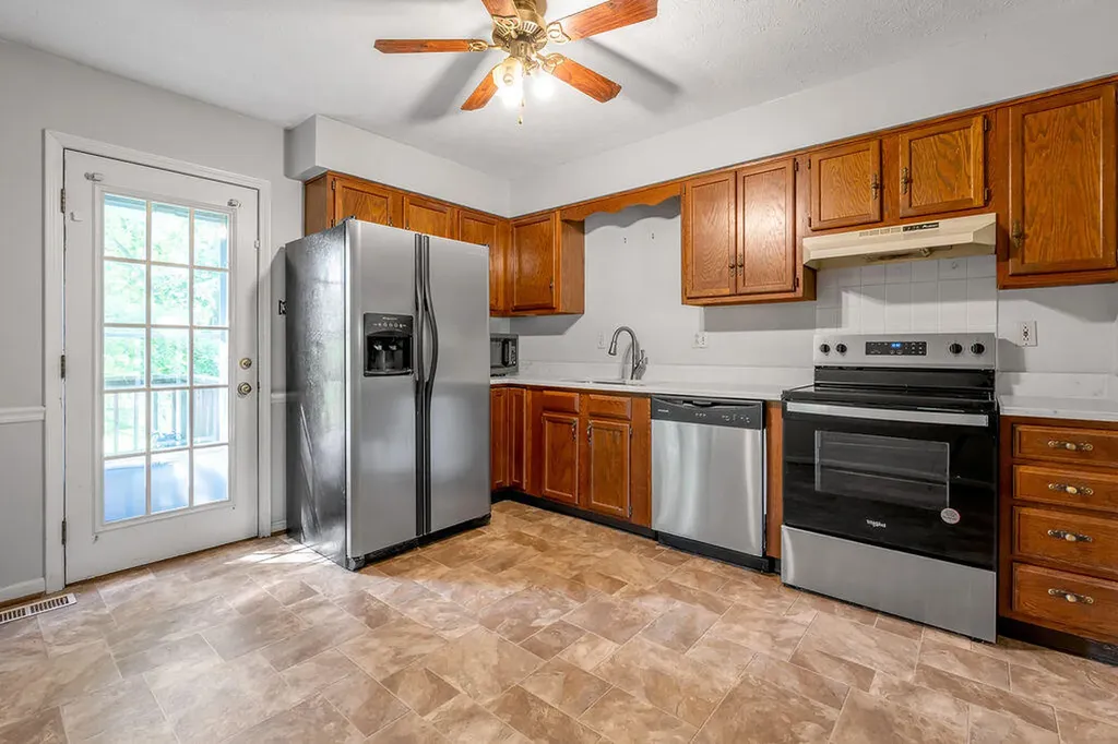 3304 Houndstooth Court Lexington KY 40515