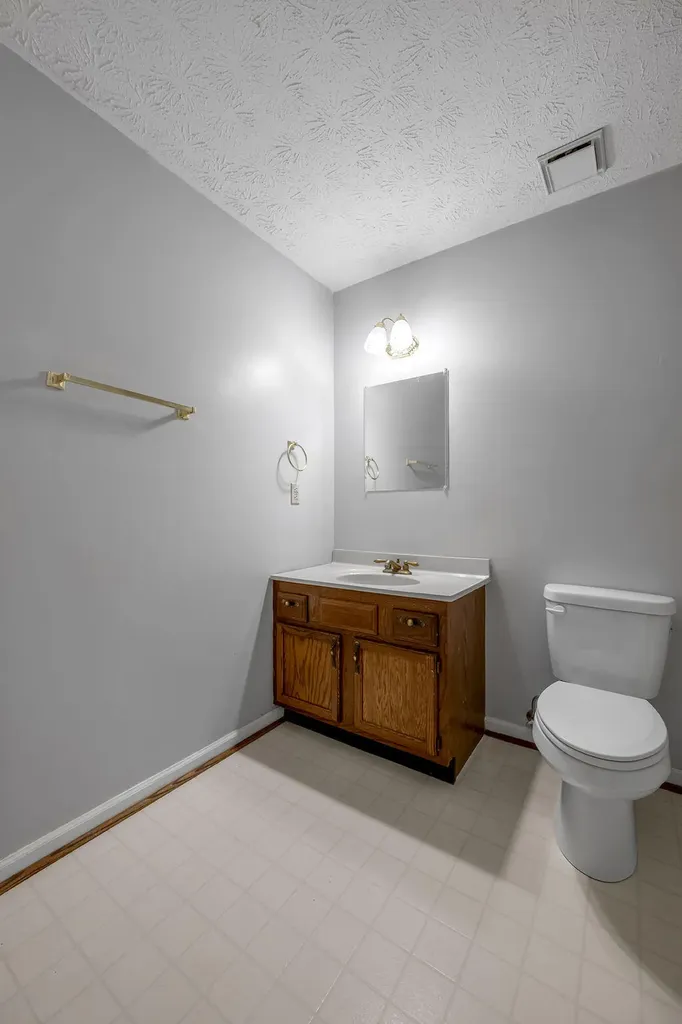 3304 Houndstooth Court Lexington KY 40515