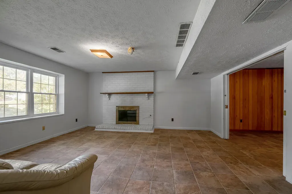 3304 Houndstooth Court Lexington KY 40515