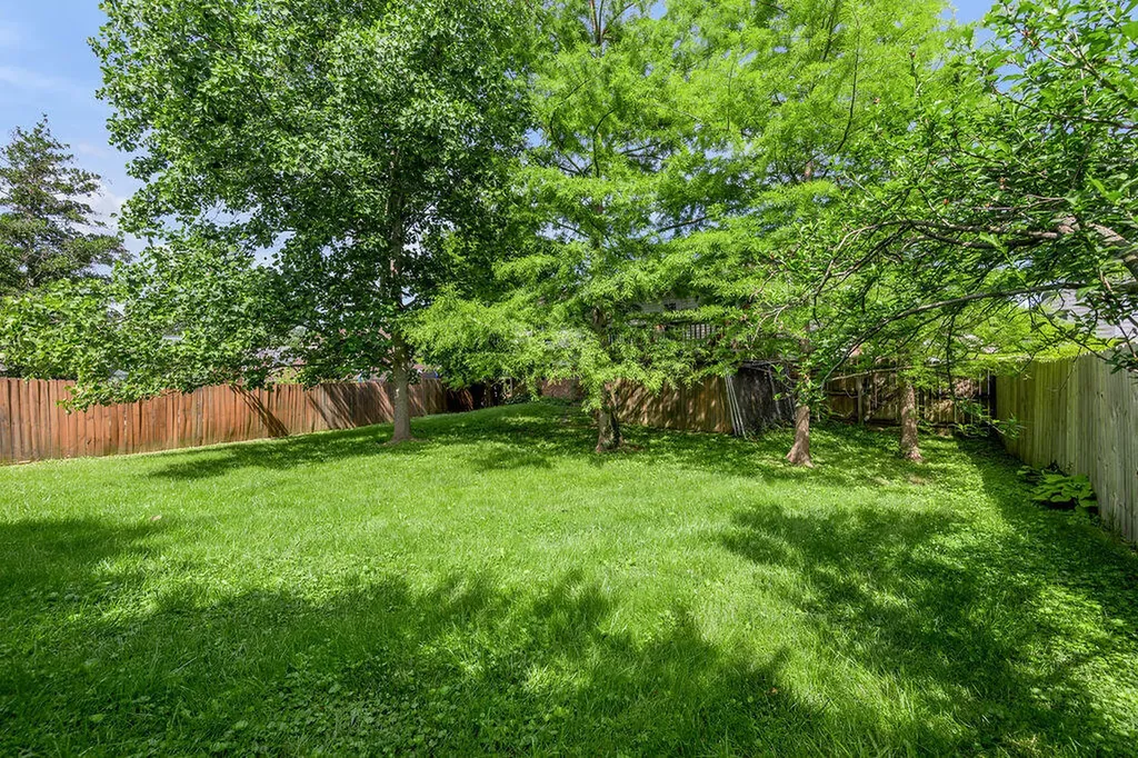 3304 Houndstooth Court Lexington KY 40515