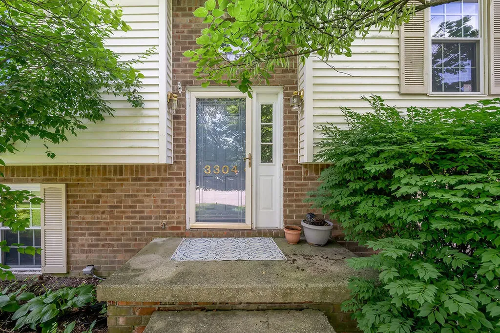 3304 Houndstooth Court Lexington KY 40515