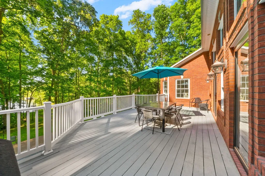 118 Periwinkle Hill Road Cadiz KY 42211