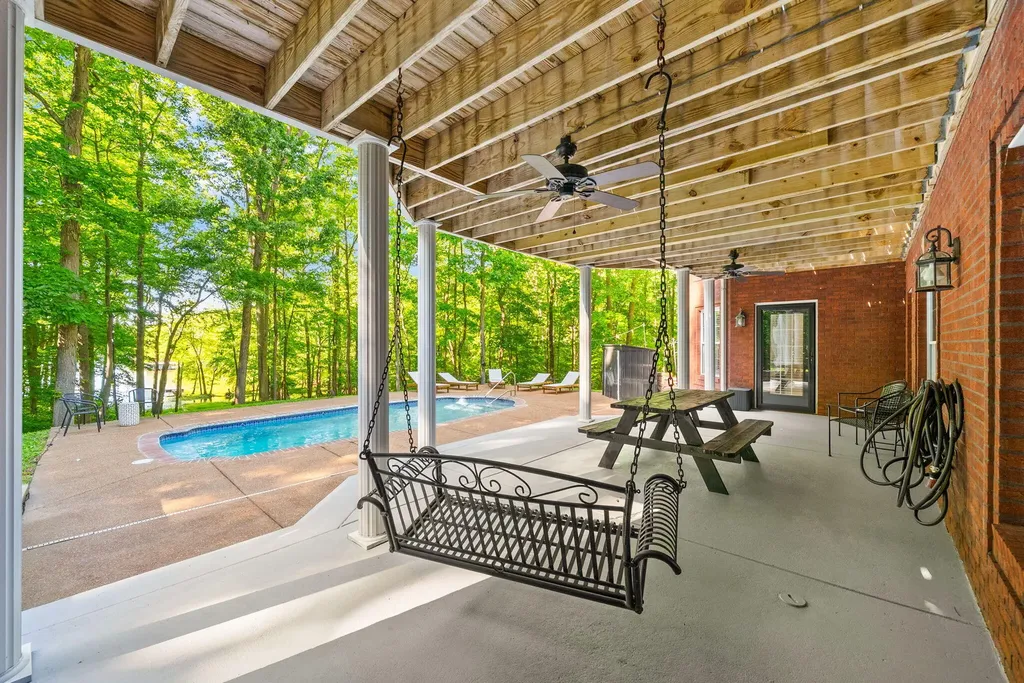 118 Periwinkle Hill Road Cadiz KY 42211
