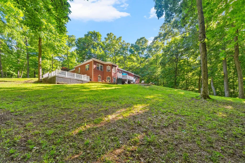 118 Periwinkle Hill Road Cadiz KY 42211