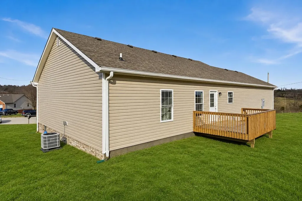 2070 Nathan Way Lawrenceburg KY 40342
