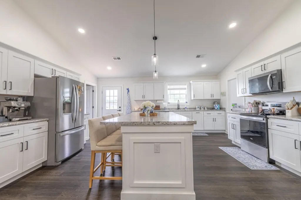447 Highway 1676 Science Hill KY 42553