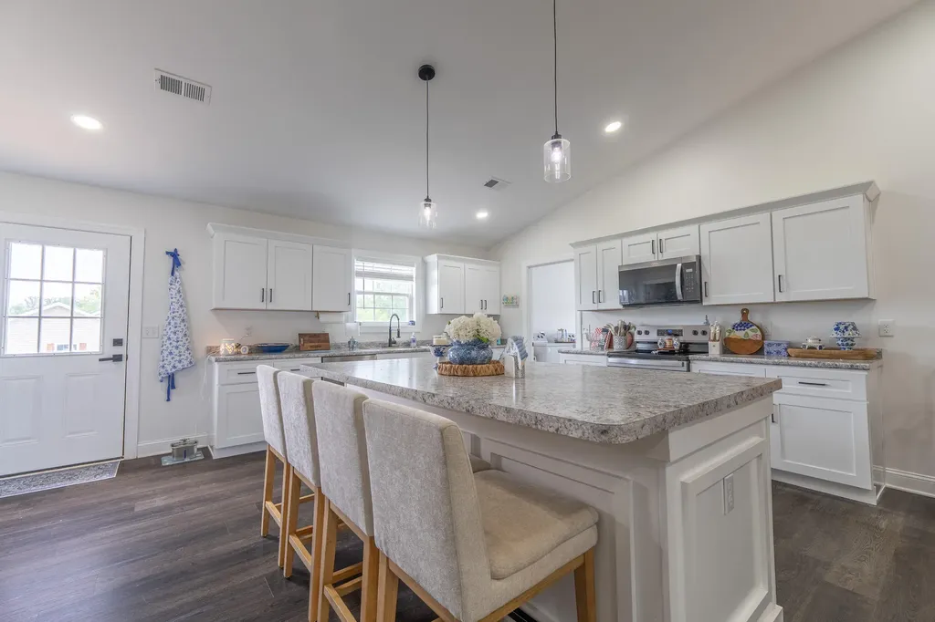 447 Highway 1676 Science Hill KY 42553