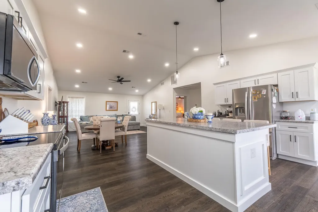 447 Highway 1676 Science Hill KY 42553