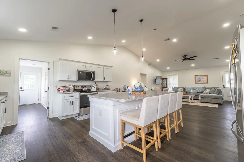 447 Highway 1676 Science Hill KY 42553