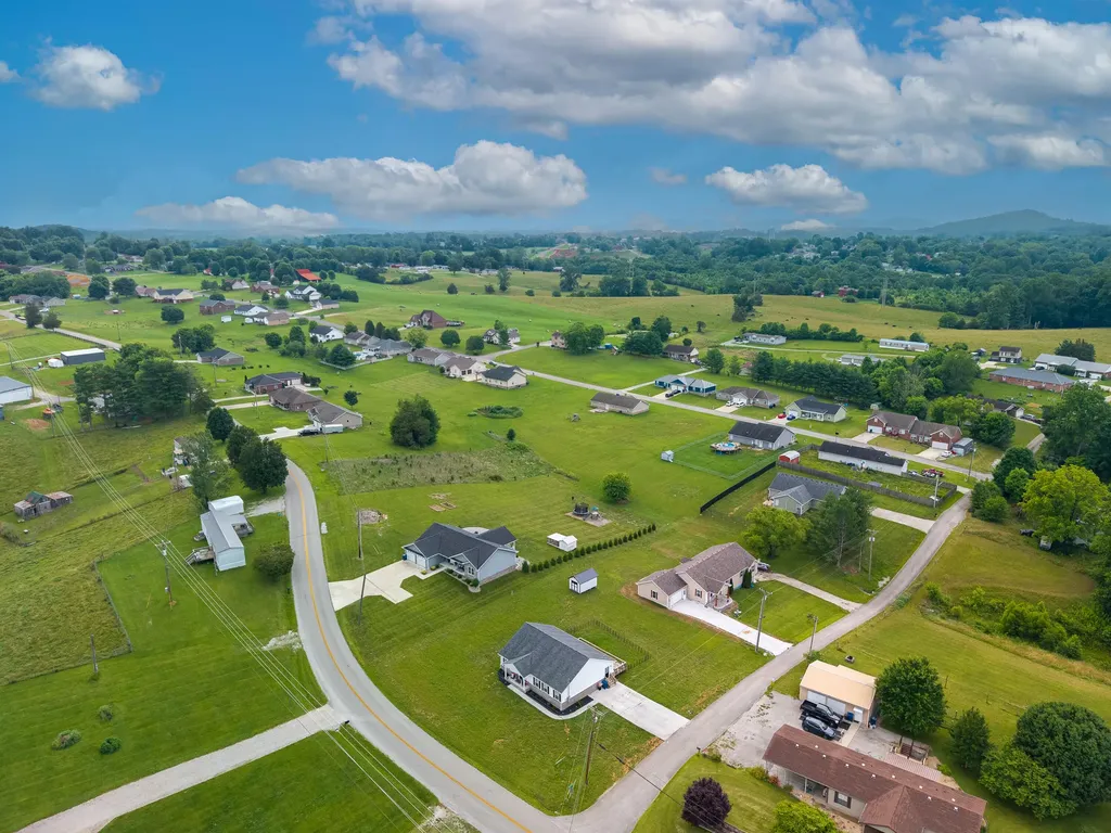 447 Highway 1676 Science Hill KY 42553