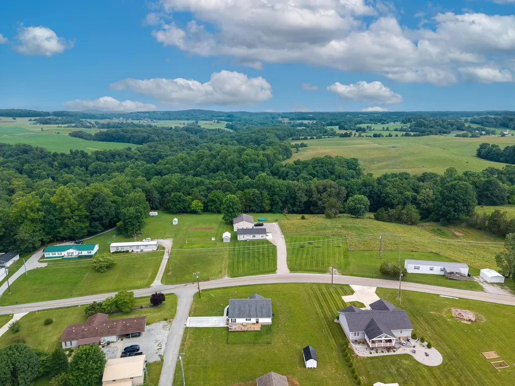 447 Highway 1676 Science Hill KY 42553