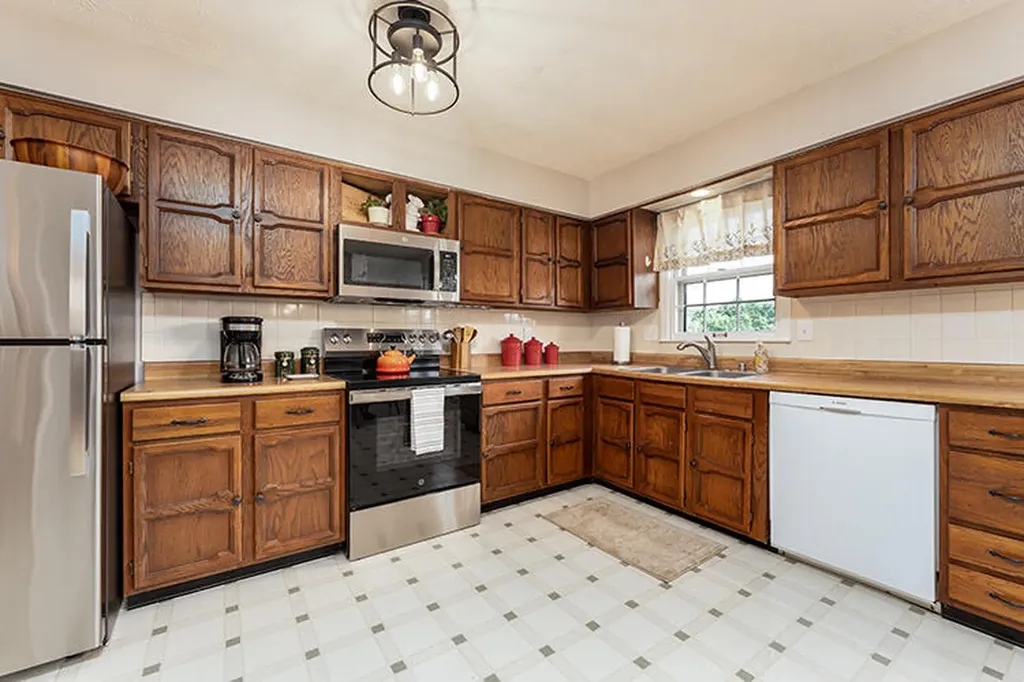 3700 Forest Green Drive Lexington KY 40517