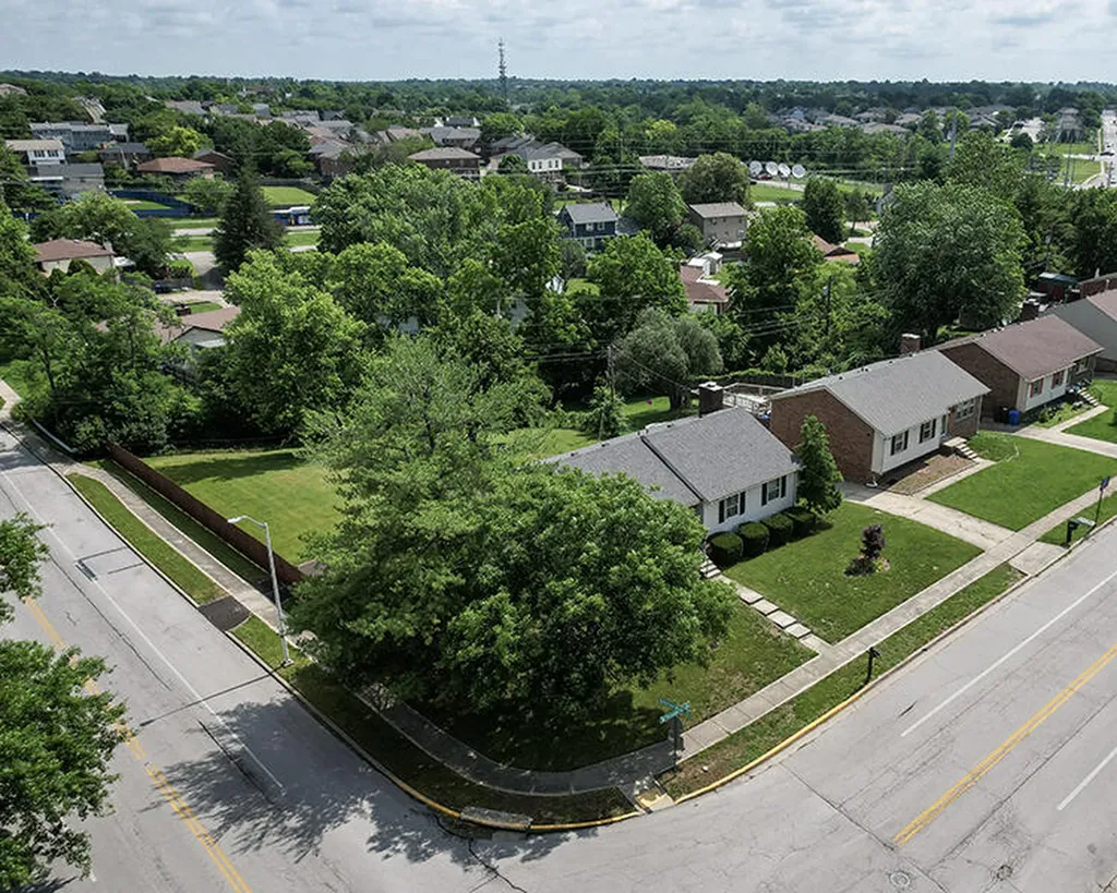 3700 Forest Green Drive Lexington KY 40517