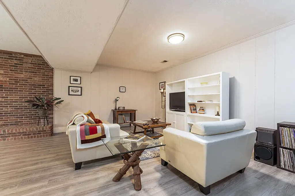 3700 Forest Green Drive Lexington KY 40517