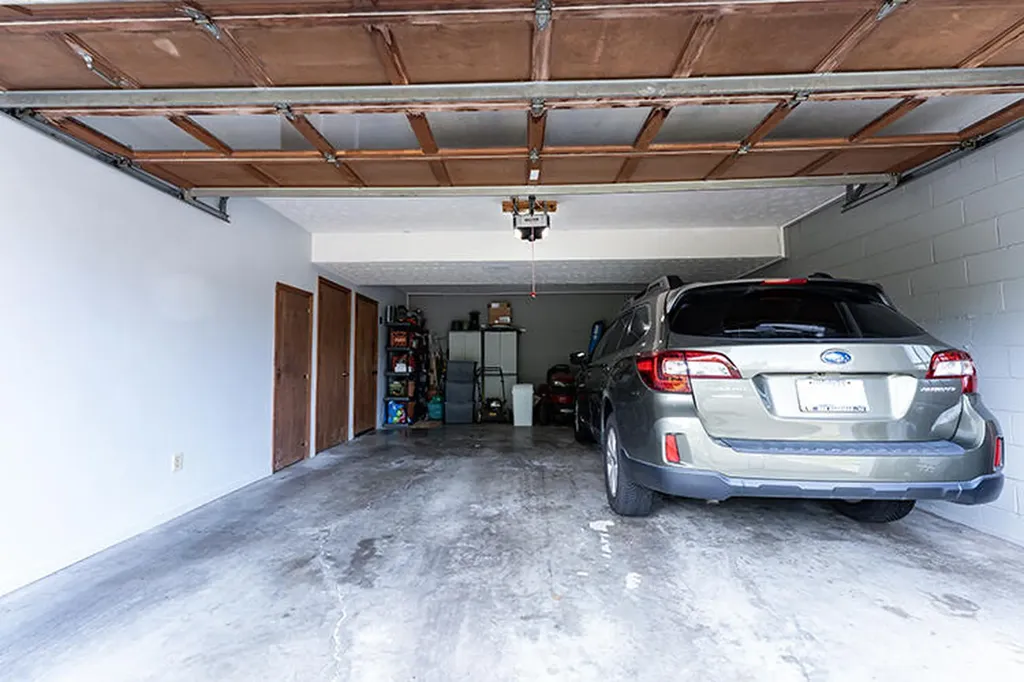 3700 Forest Green Drive Lexington KY 40517