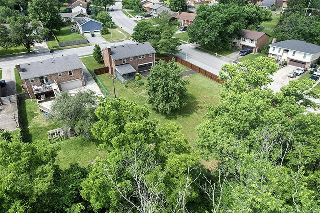 3700 Forest Green Drive Lexington KY 40517