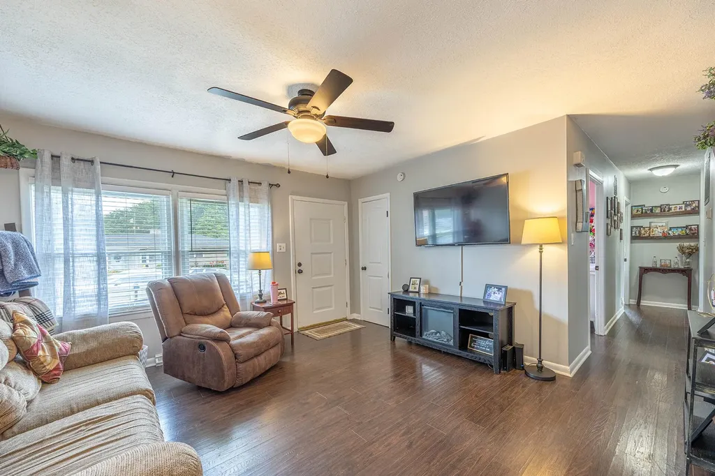 3006 Lynnwood Drive Paris KY 40361