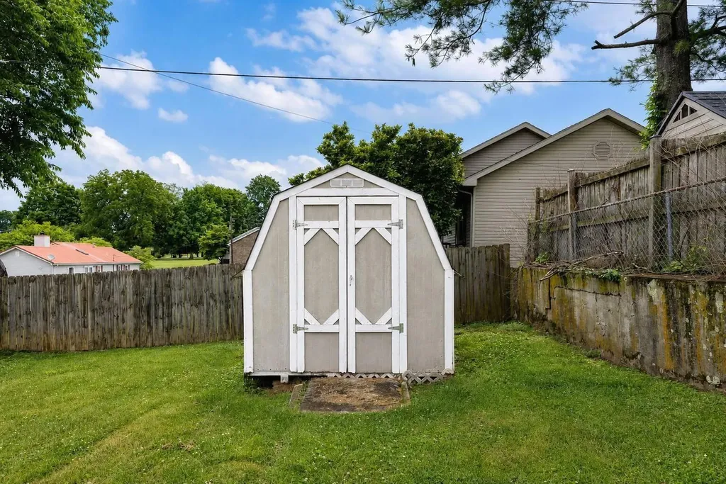 3006 Lynnwood Drive Paris KY 40361