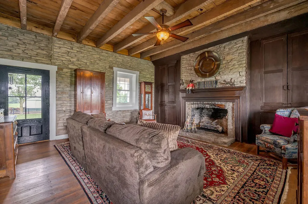 1378 Brentsville Road Paris KY 40361