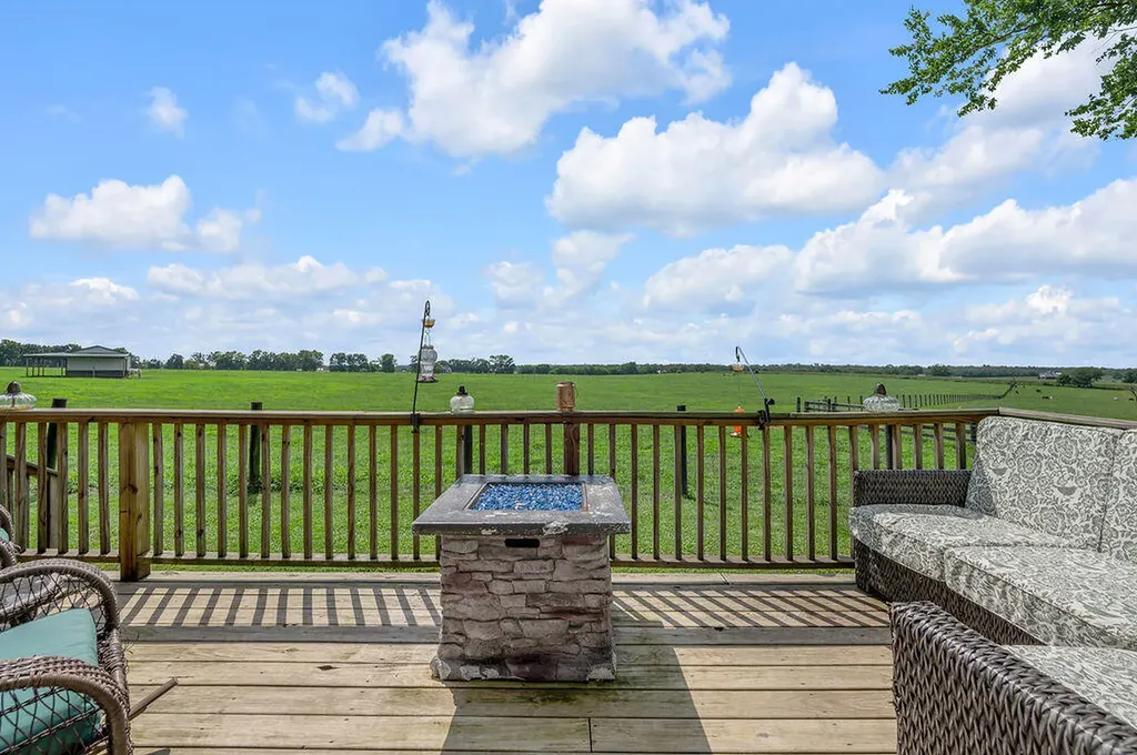 1378 Brentsville Road Paris KY 40361
