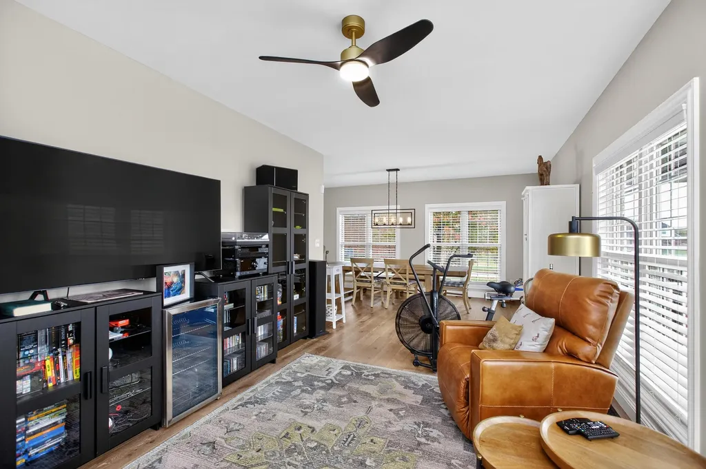 230 Rose Wood Drive Lebanon KY 40033