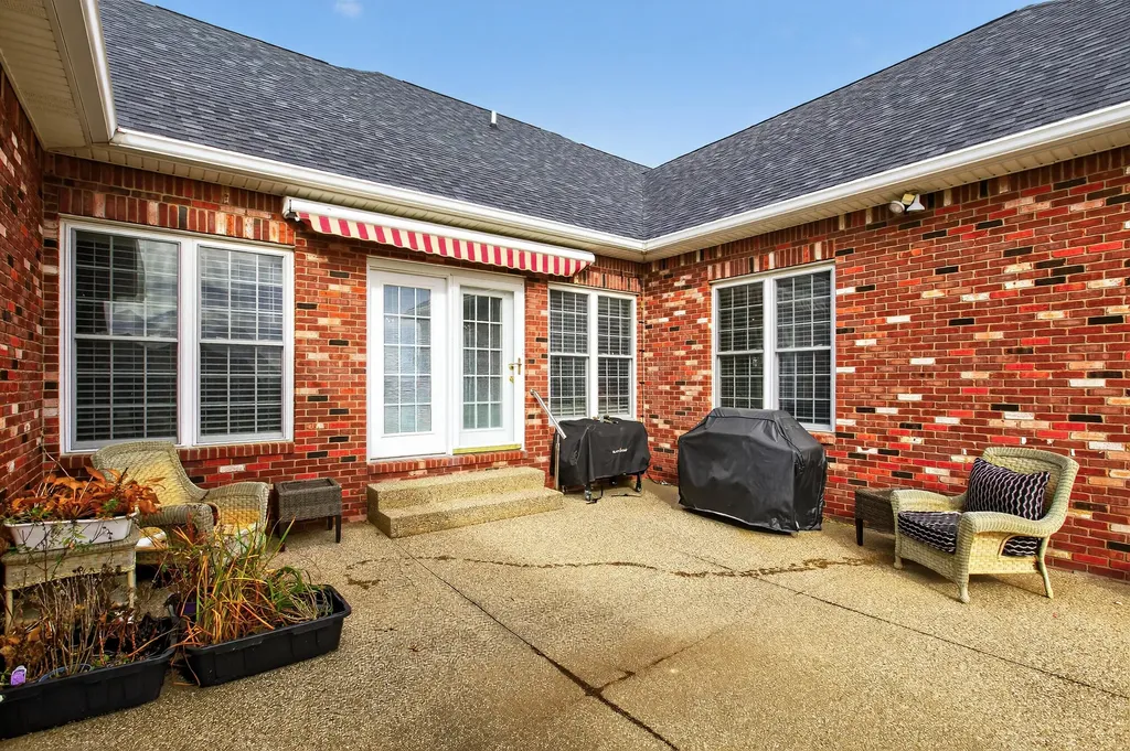 230 Rose Wood Drive Lebanon KY 40033