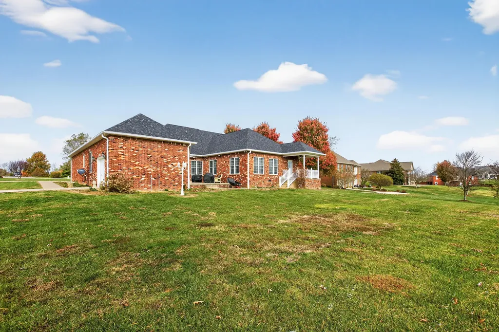 230 Rose Wood Drive Lebanon KY 40033
