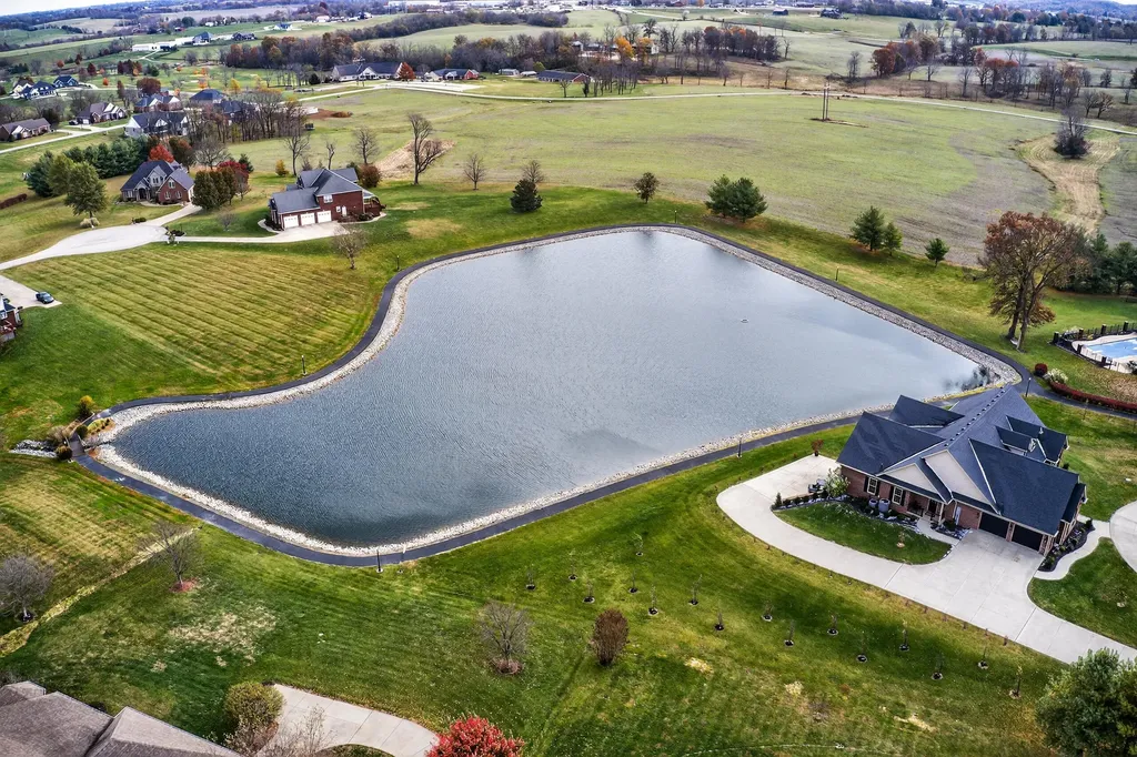 230 Rose Wood Drive Lebanon KY 40033