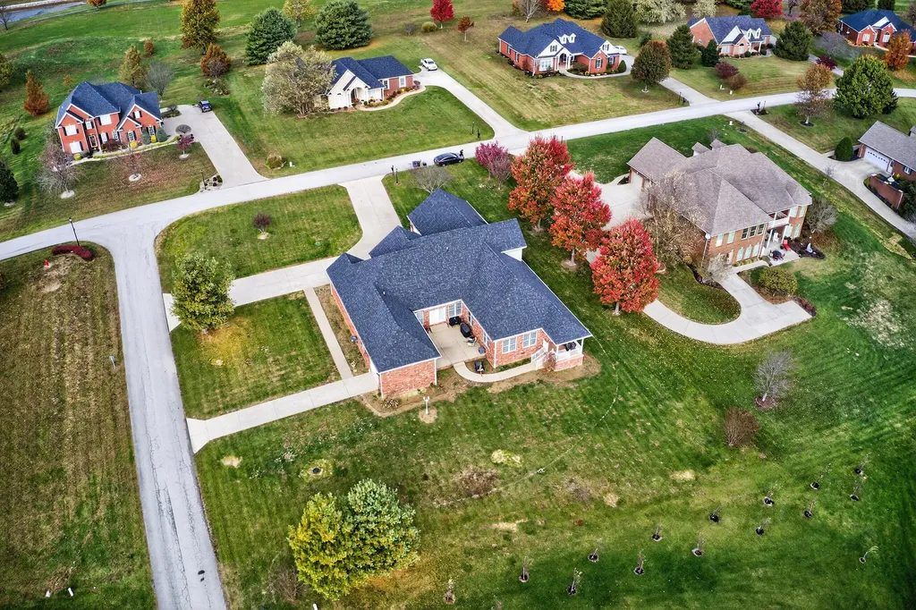 230 Rose Wood Drive Lebanon KY 40033