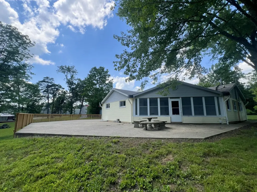 227 Little Louisville Road Jamestown KY 42629