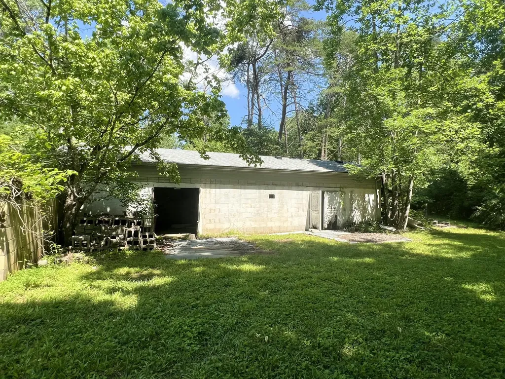 227 Little Louisville Road Jamestown KY 42629