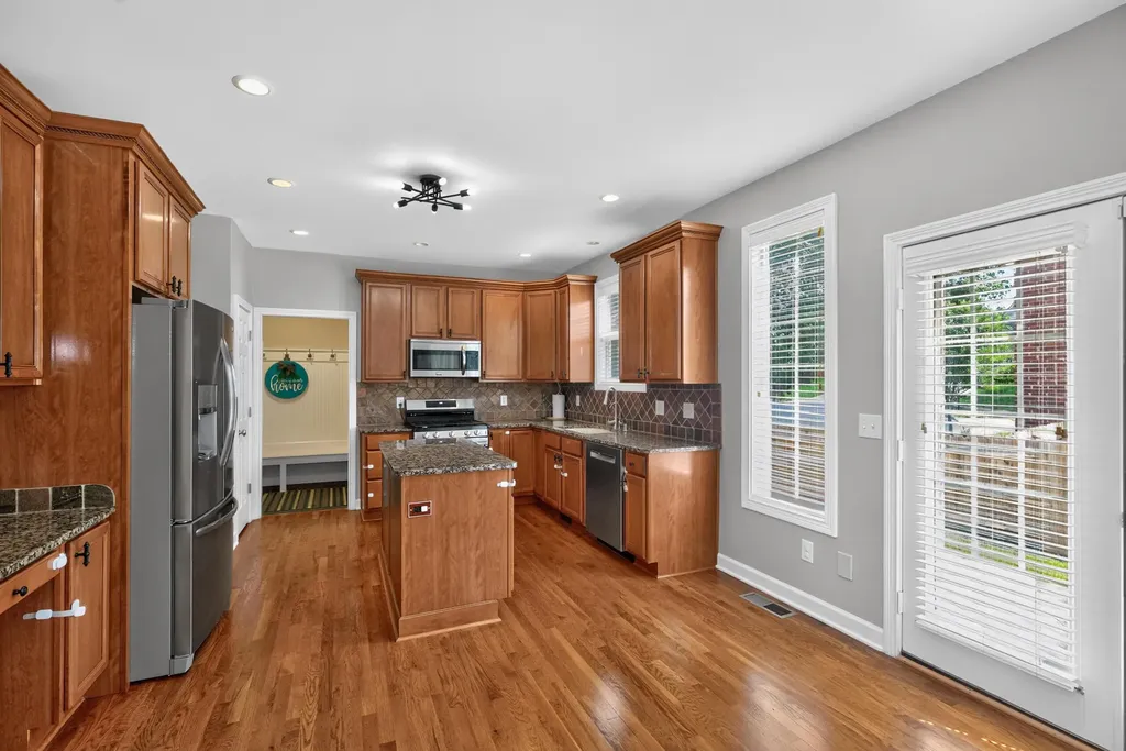 2768 Red Leaf Drive Lexington KY 40509