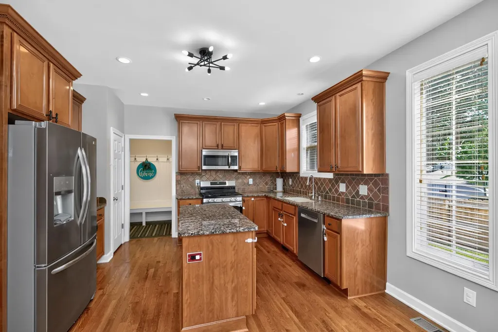 2768 Red Leaf Drive Lexington KY 40509