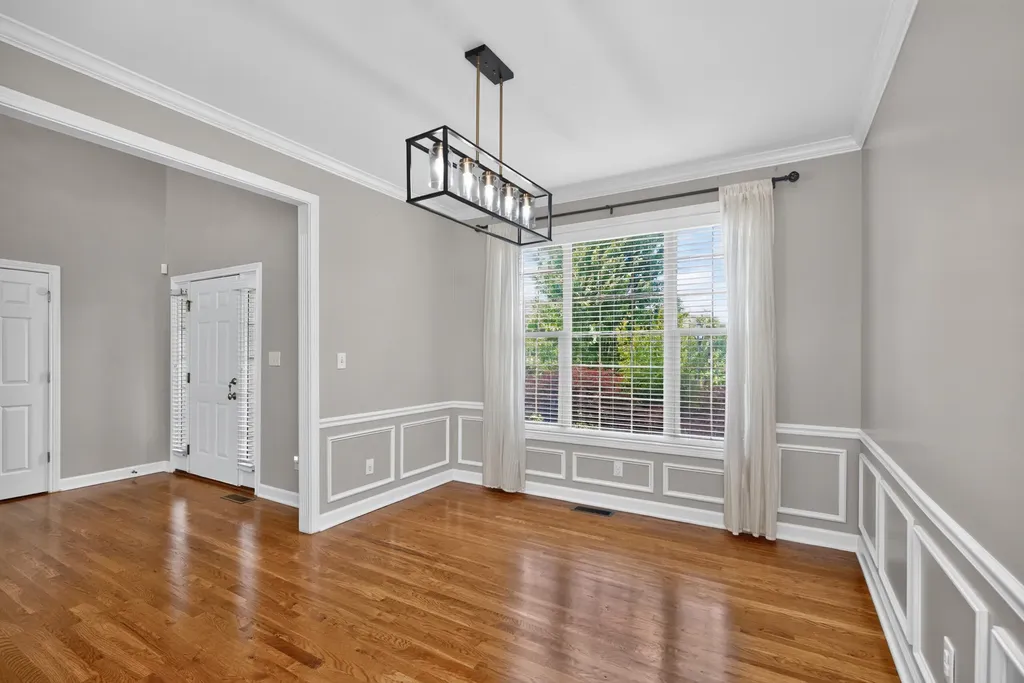 2768 Red Leaf Drive Lexington KY 40509