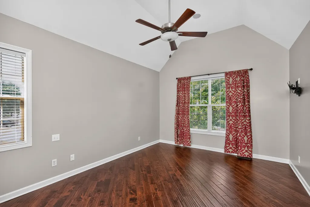 2768 Red Leaf Drive Lexington KY 40509