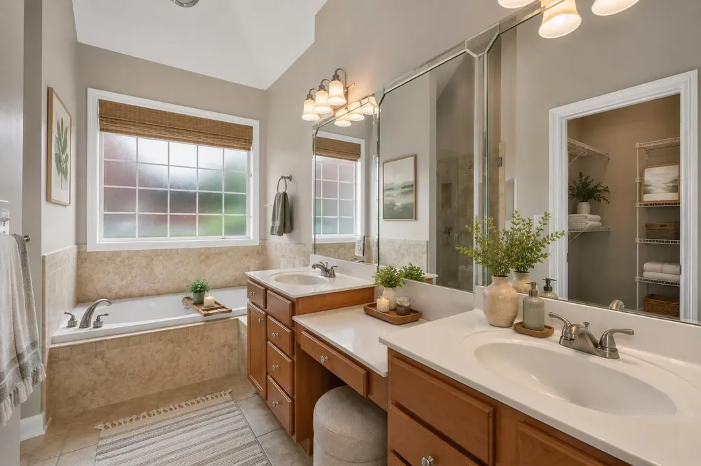 2768 Red Leaf Drive Lexington KY 40509