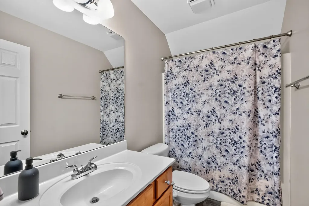2768 Red Leaf Drive Lexington KY 40509