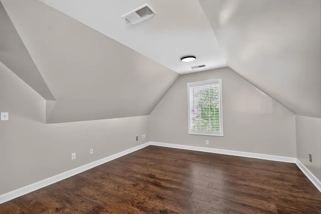 2768 Red Leaf Drive Lexington KY 40509